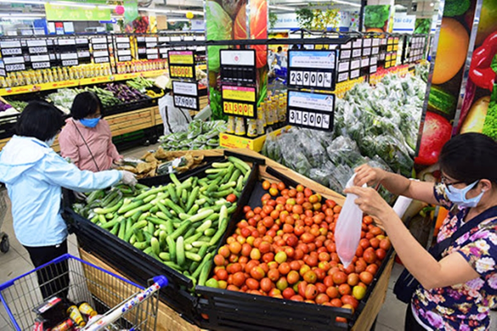 Food prices on July 5: Slight increase, abundant supply of goods